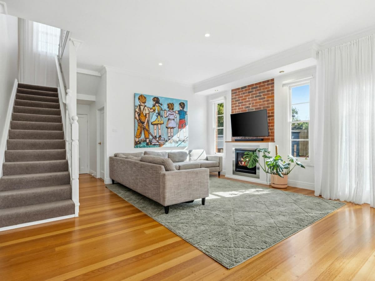 11 Colpin Avenue, LAKE WENDOUREE, Lake Wendouree - Thumbnail 3