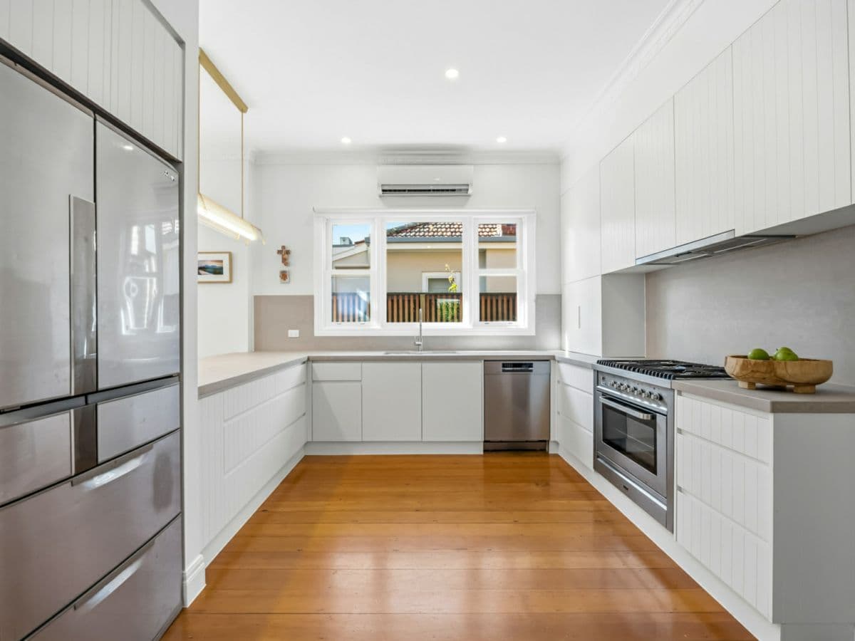 11 Colpin Avenue, LAKE WENDOUREE, Lake Wendouree - Thumbnail 6