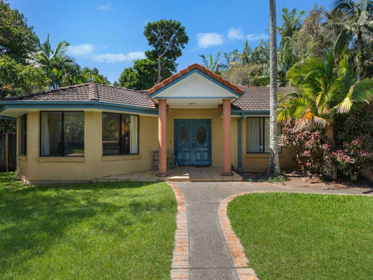 14 Honeysuckle Drive, SUFFOLK PARK, Suffolk Park - Image 1