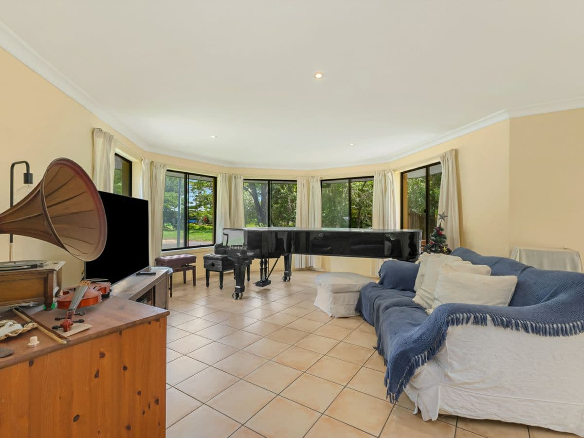 14 Honeysuckle Drive, SUFFOLK PARK, Suffolk Park - Thumbnail 8