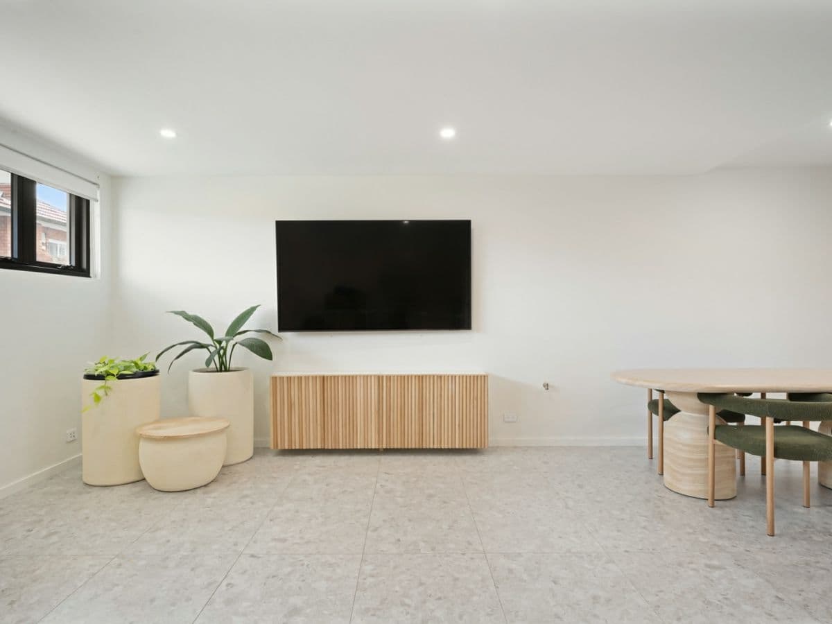 2/8-10 Flatrock Road, KINGSGROVE, Kingsgrove - Thumbnail 2