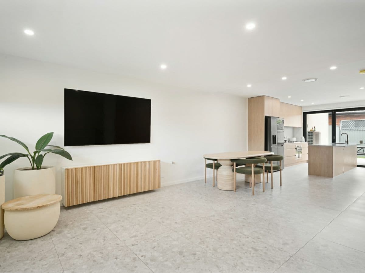 2/8-10 Flatrock Road, KINGSGROVE, Kingsgrove - Thumbnail 5