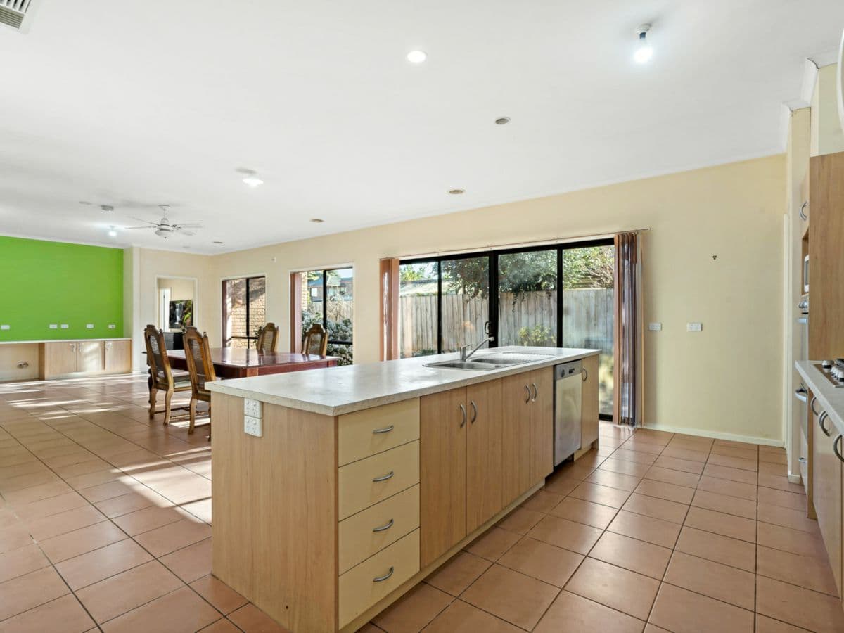 13 Marshall Avenue, CLAYTON, Clayton - Thumbnail 3