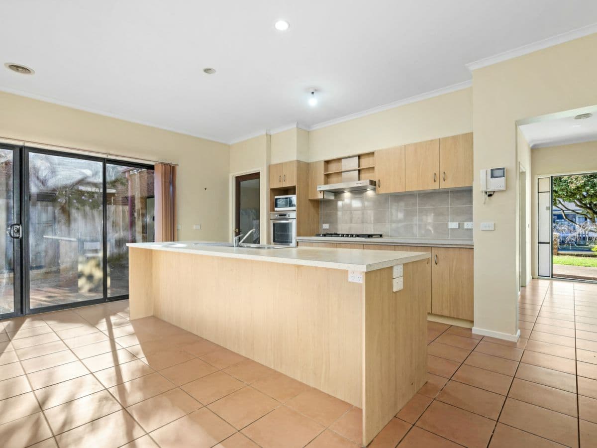 13 Marshall Avenue, CLAYTON, Clayton - Thumbnail 4