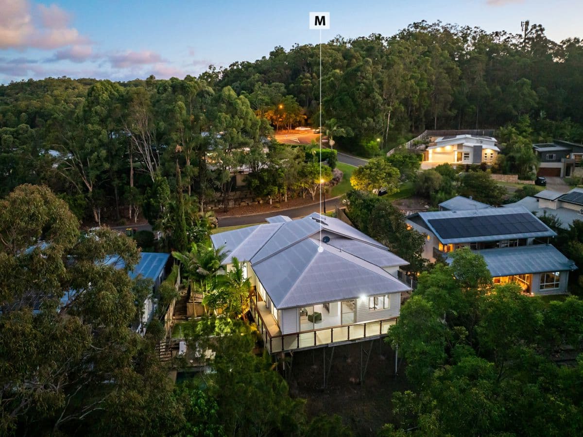 4 Parkes Court, REEDY CREEK, Reedy Creek - Thumbnail 2