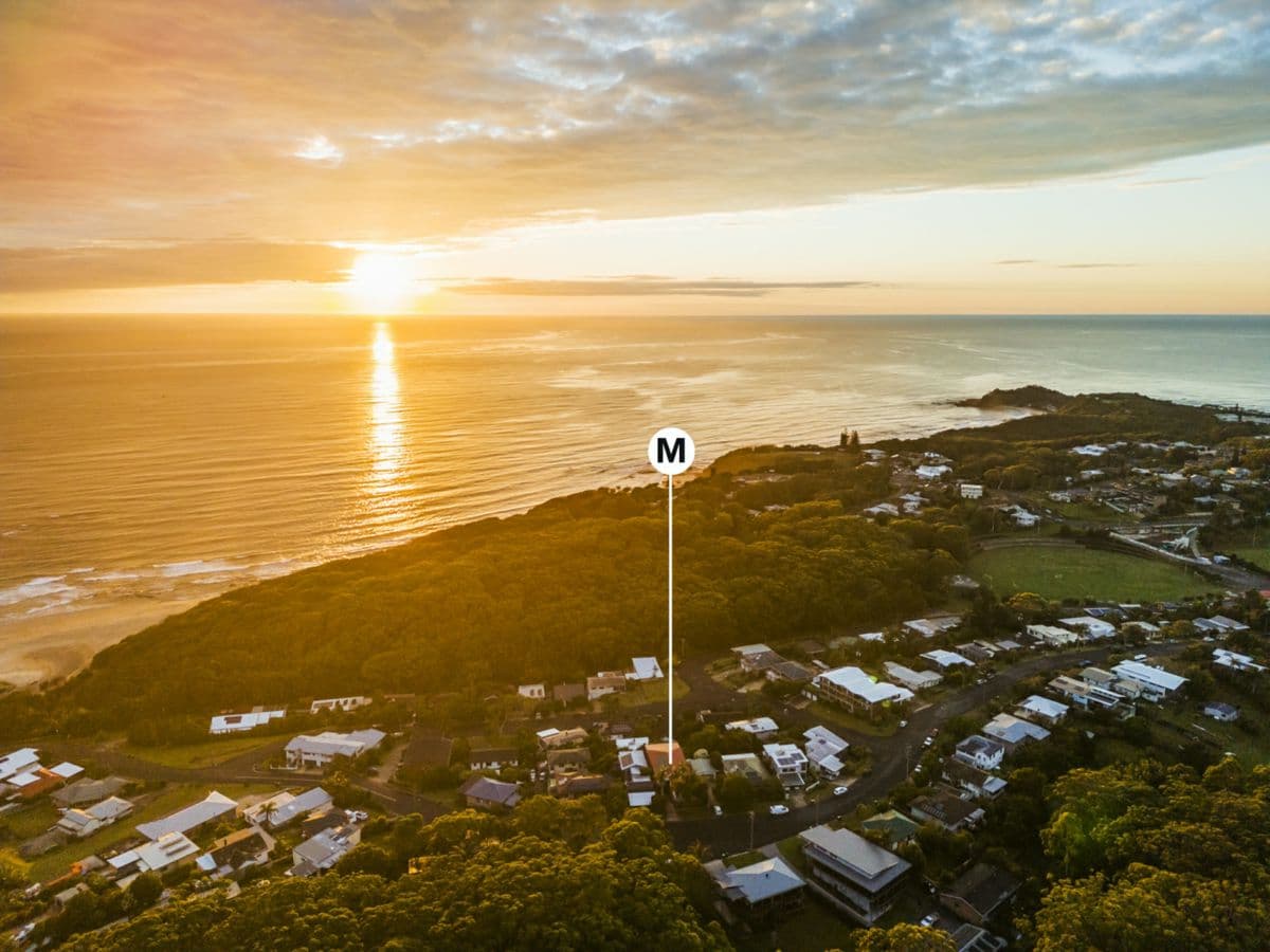 57 Charlton Street, NAMBUCCA HEADS, Nambucca Heads - Thumbnail 2