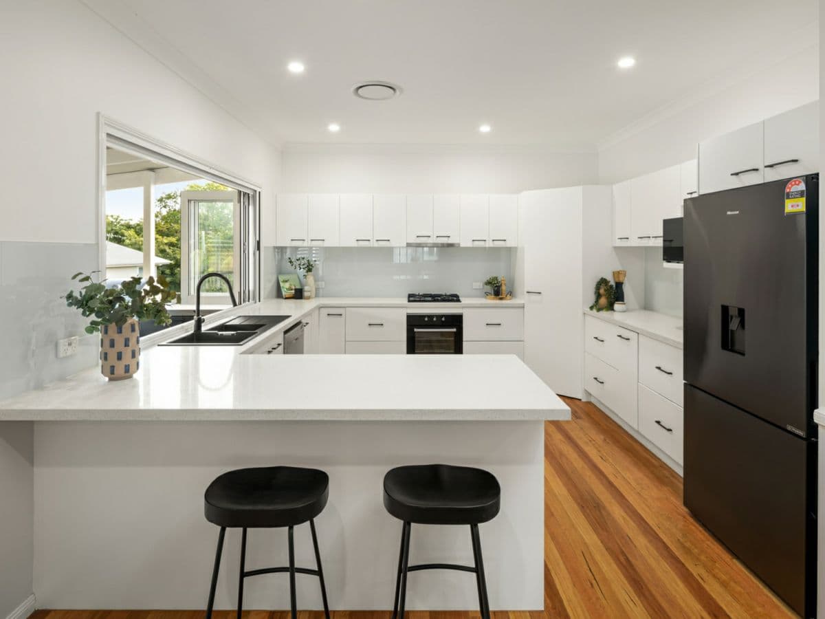 68 Valetta Street, MANLY, Manly - Thumbnail 2