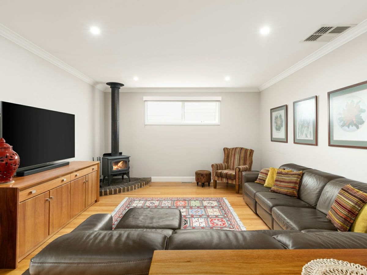 1 Heath Court, HEATHMONT, Heathmont - Thumbnail 2