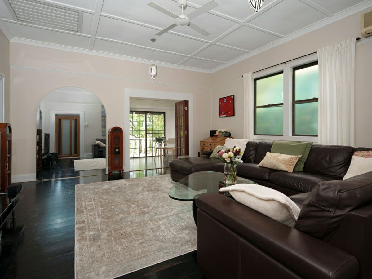 162 Wynnum Road, NORMAN PARK, Hawthorne - Image 1