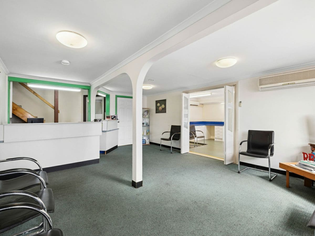 380 Rooty Hill Road North, PLUMPTON, Plumpton - Thumbnail 3