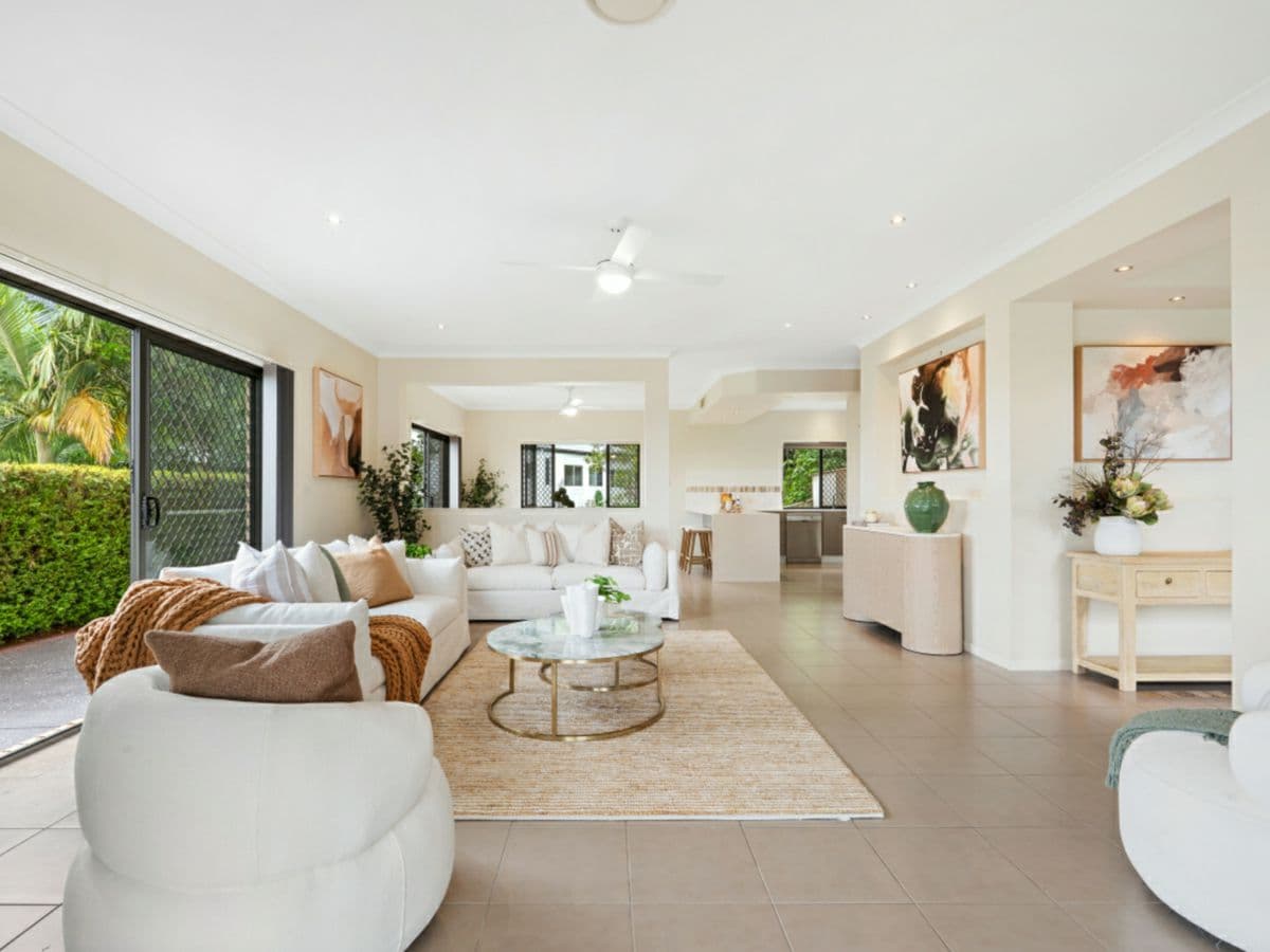 19 Laceflower Court, REEDY CREEK, Reedy Creek - Thumbnail 2