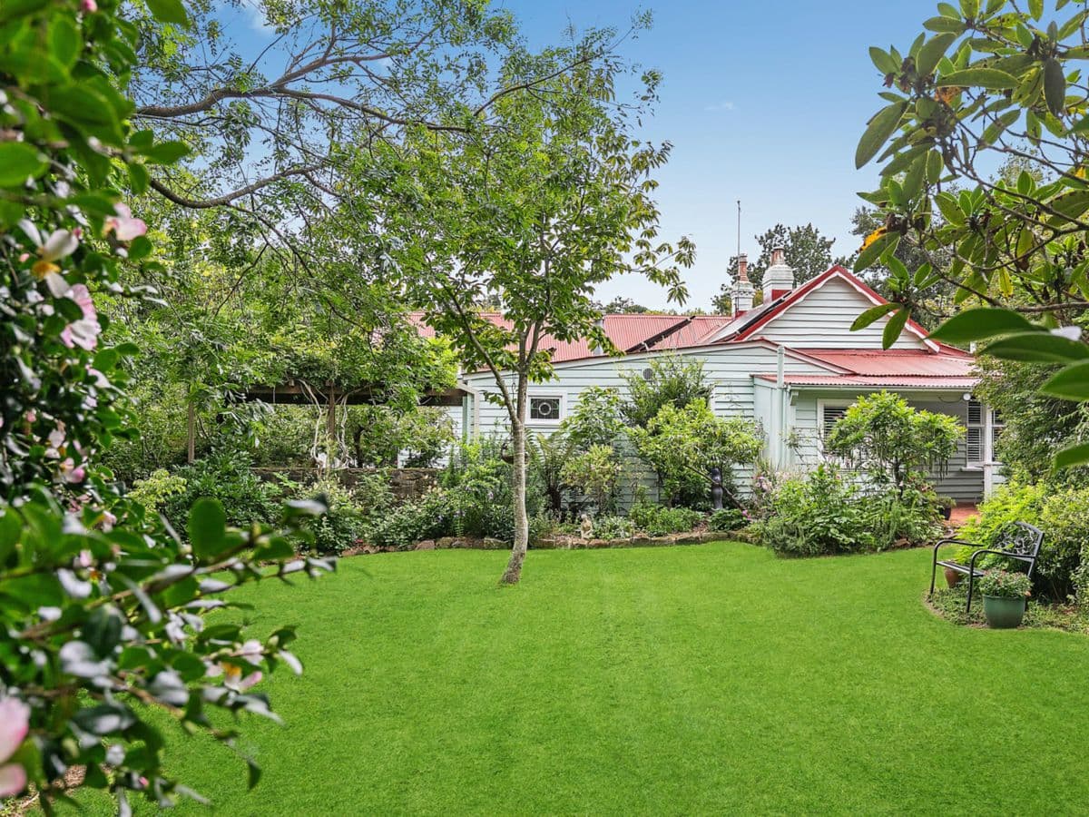 10-12 Langford Road, WENTWORTH FALLS, Wentworth Falls - Image 1