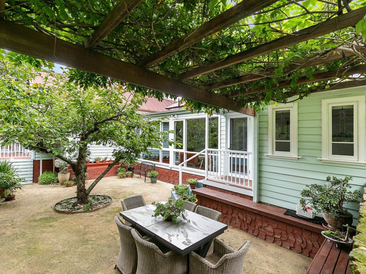 10-12 Langford Road, WENTWORTH FALLS, Wentworth Falls - Thumbnail 2