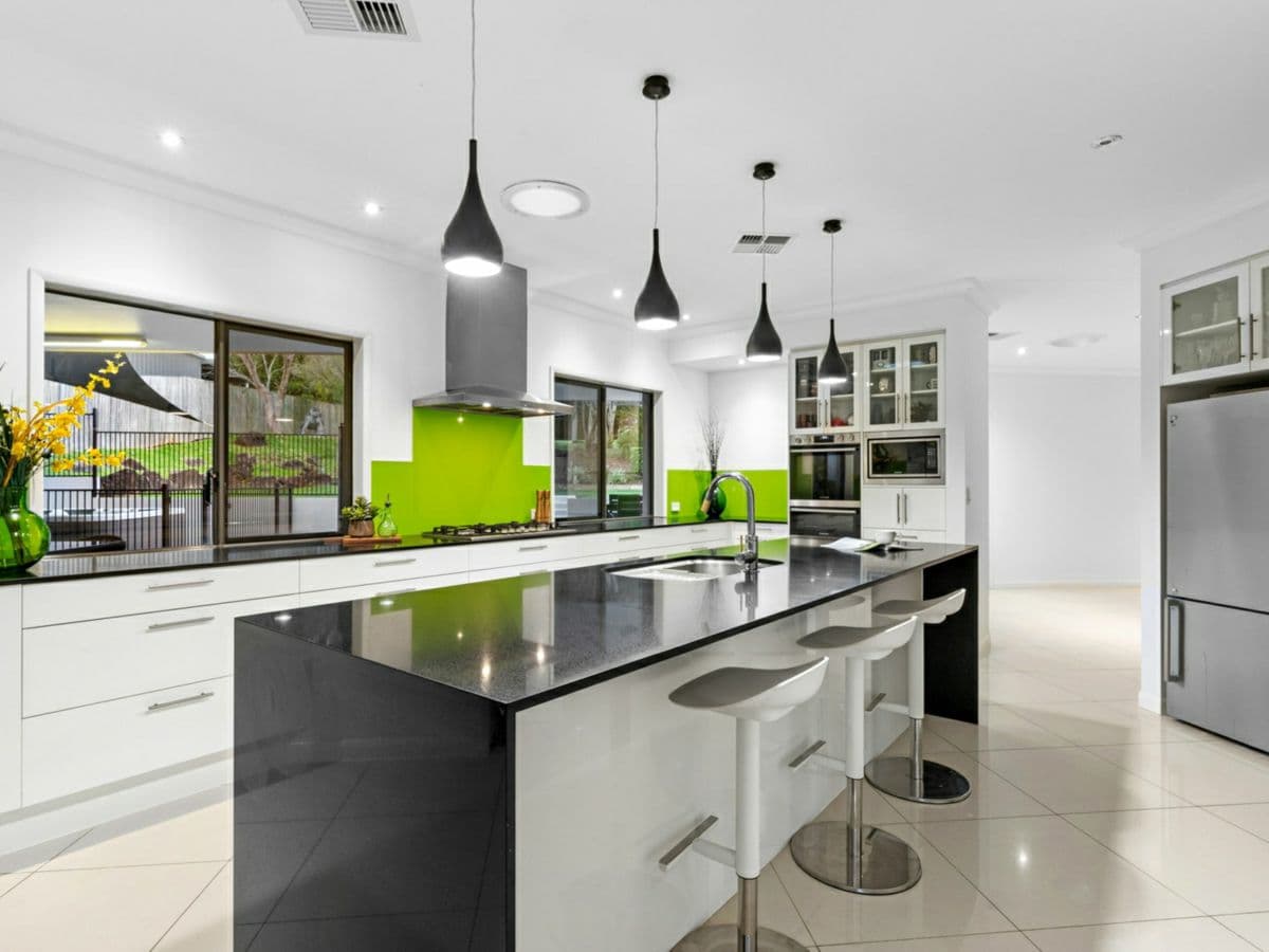 74 Lachlan Crescent, BEERWAH, Beerwah - Thumbnail 5
