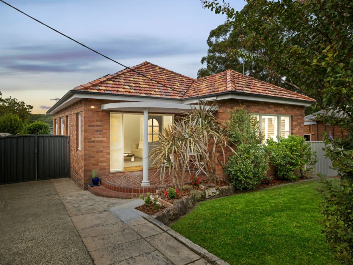 4 Darley Road, BARDWELL PARK, Bardwell Park - Image 1