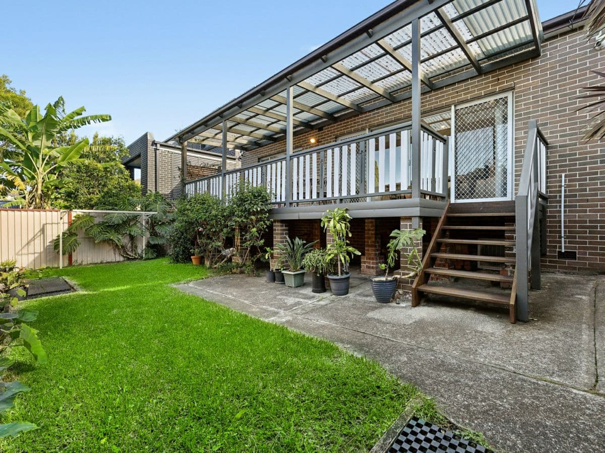 22 Cronulla Street, CARLTON, Carlton - Thumbnail 7
