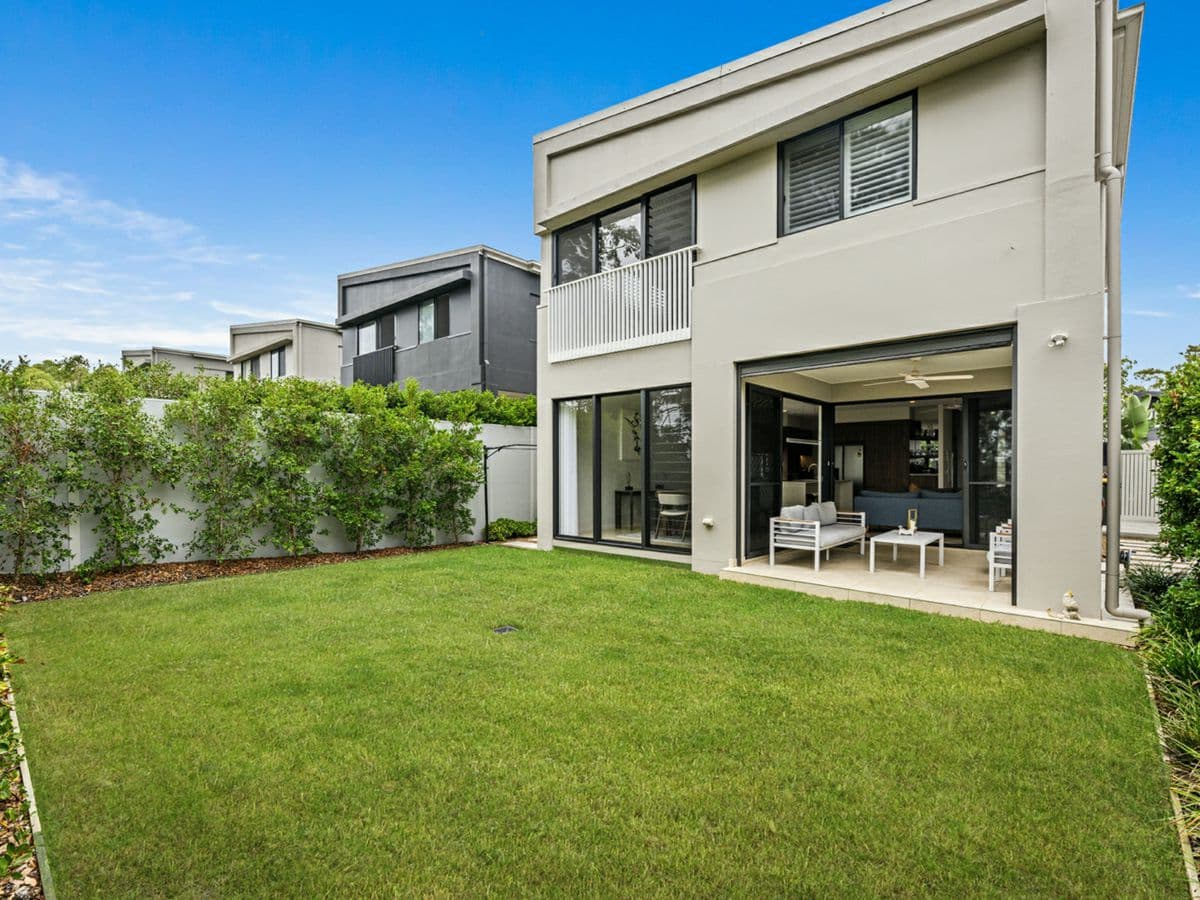 6312 Horizon Court, SANCTUARY COVE, Sanctuary Cove - Thumbnail 3