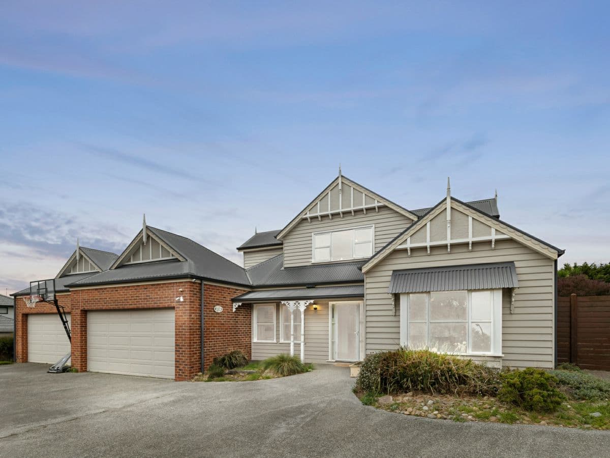 8 Waterview Drive, MOUNT MARTHA, Mount Martha - Image 1