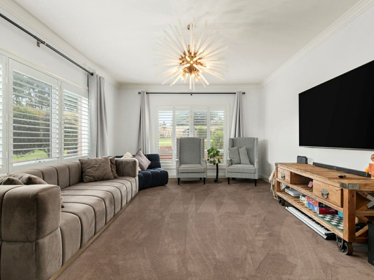 8 Waterview Drive, MOUNT MARTHA, Mount Martha - Thumbnail 4