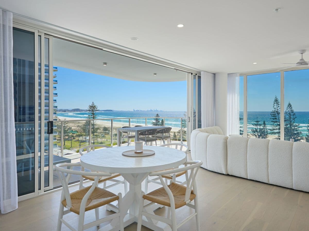 904/7 Miles Street, COOLANGATTA, Coolangatta - Thumbnail 3