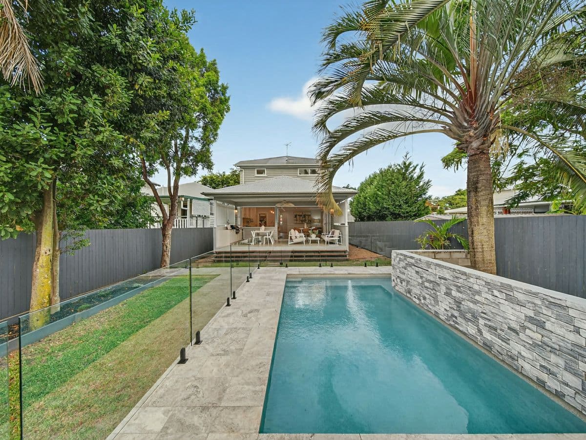 35 Noel Street, HENDRA, Hendra - Thumbnail 2