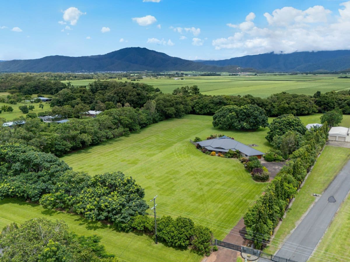 299 Crossland Road, GORDONVALE, Gordonvale - Thumbnail 2