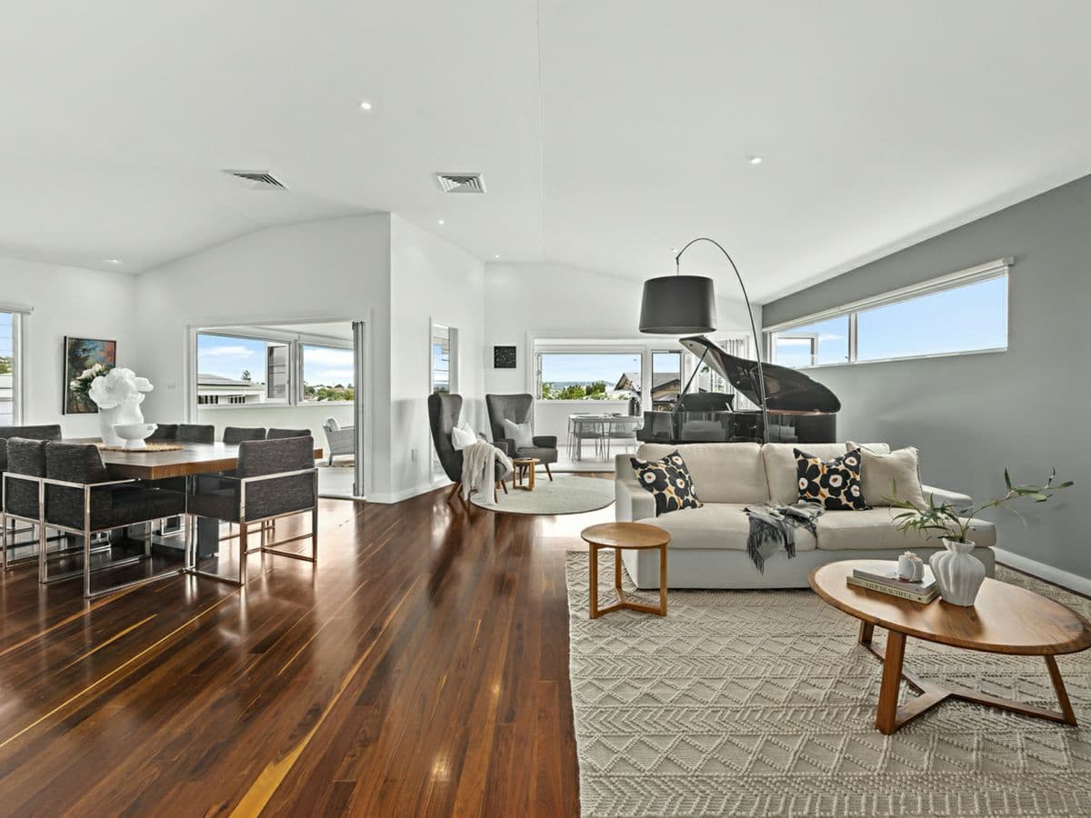 69 Carranya Street, CAMP HILL, Camp Hill - Thumbnail 2