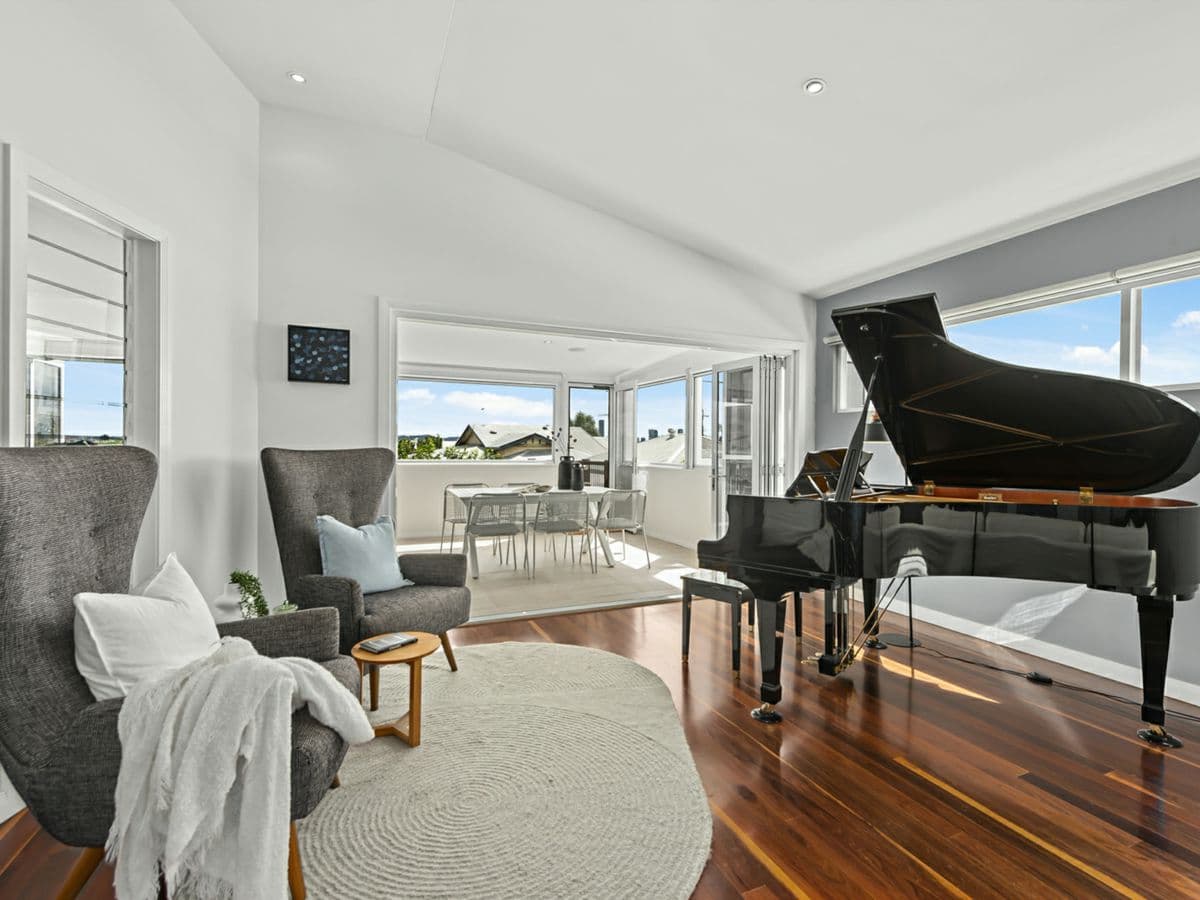 69 Carranya Street, CAMP HILL, Camp Hill - Thumbnail 4