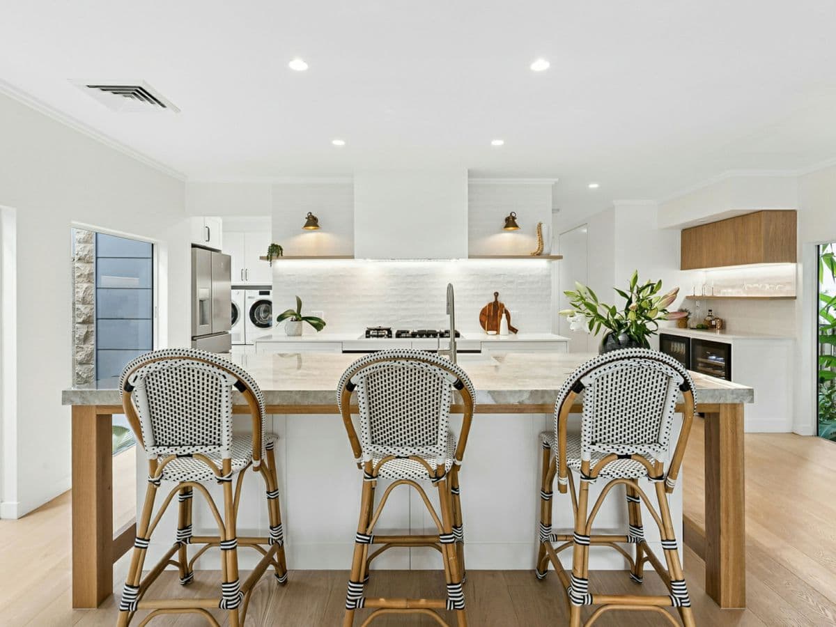 35 Twigg Street, INDOOROOPILLY, Indooroopilly - Thumbnail 3