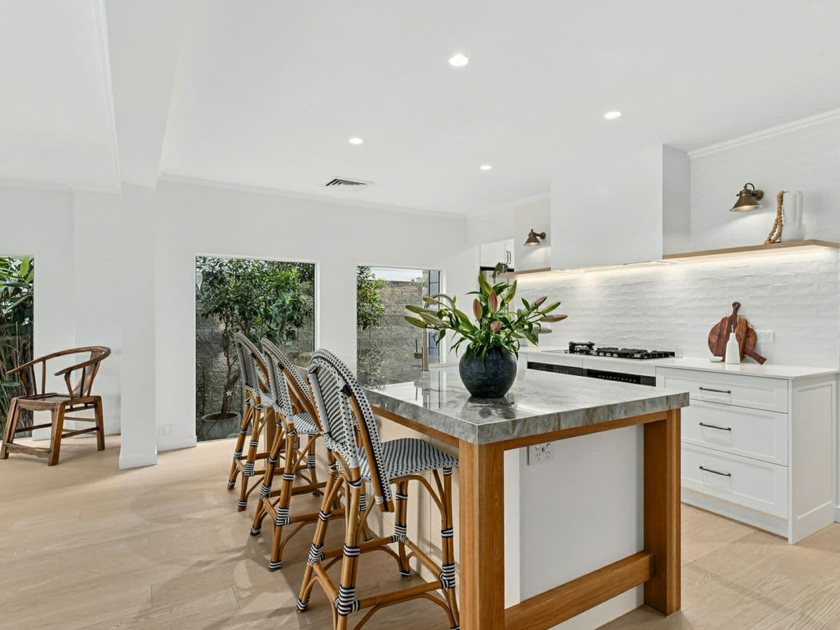 35 Twigg Street, INDOOROOPILLY, Indooroopilly - Thumbnail 4