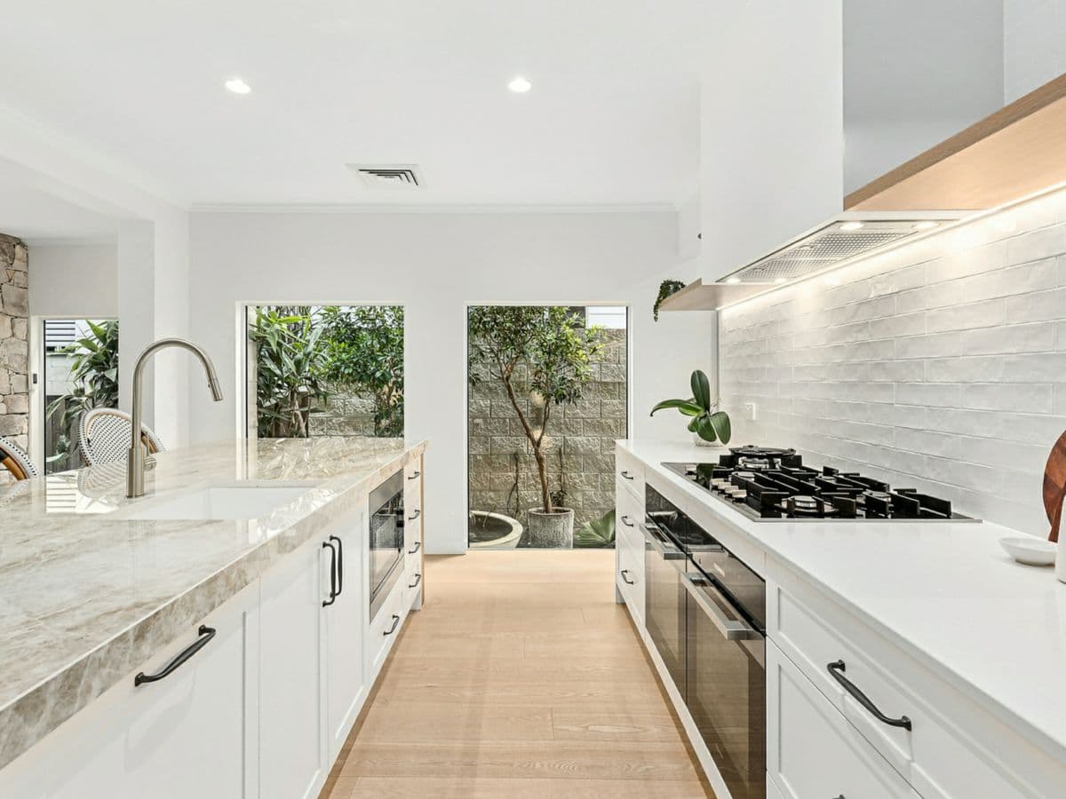 35 Twigg Street, INDOOROOPILLY, Indooroopilly - Thumbnail 5