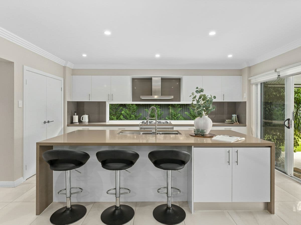 11 Applegum Crescent, NORTH KELLYVILLE, North Kellyville - Thumbnail 4
