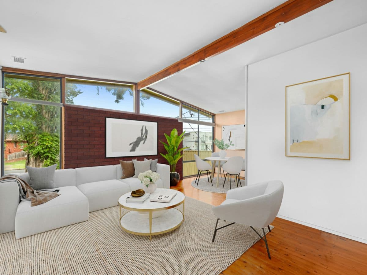 10 Endeavour Road, GEORGES HALL, Georges Hall - Thumbnail 2