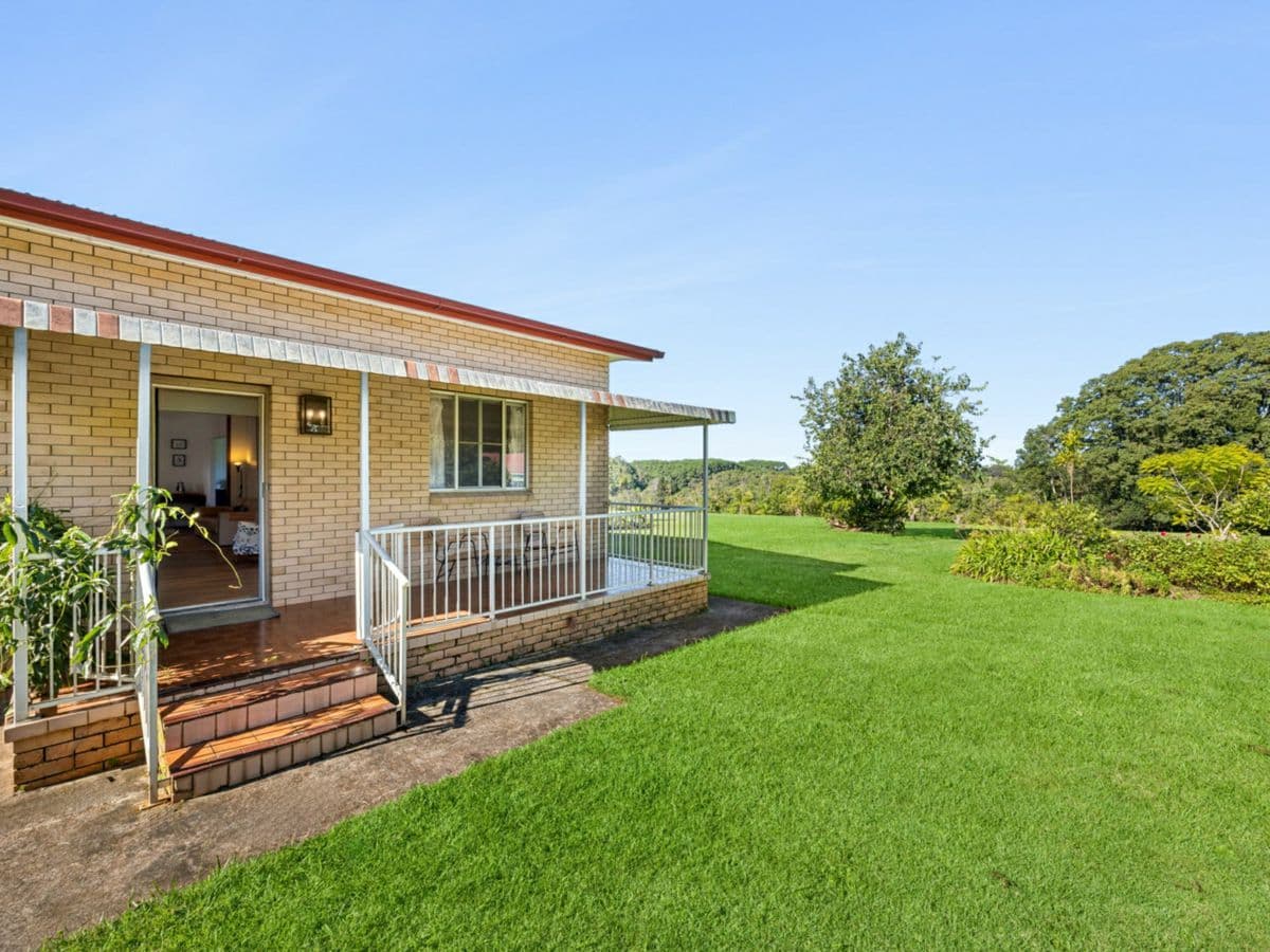 121 Western Avenue, MONTVILLE, Montville - Thumbnail 4
