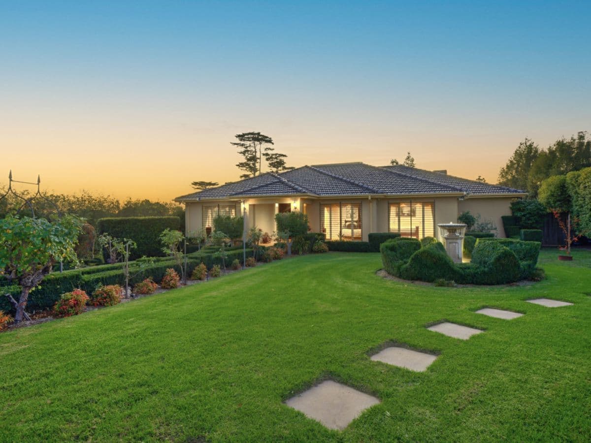 239-241 Tindals Road, WARRANDYTE, Warrandyte - Thumbnail 3