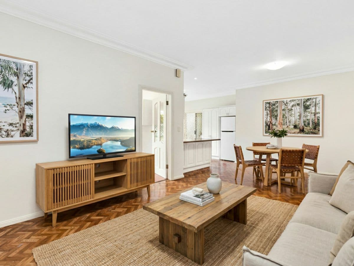 42 Alamein Avenue, NARRAWEENA, Narraweena - Thumbnail 4