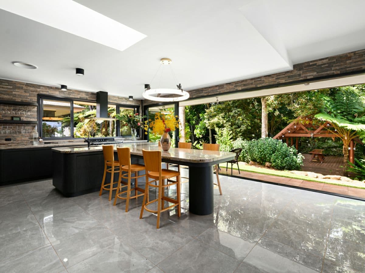 71-73 Lahey Road, TAMBORINE MOUNTAIN, Tamborine Mountain - Thumbnail 3