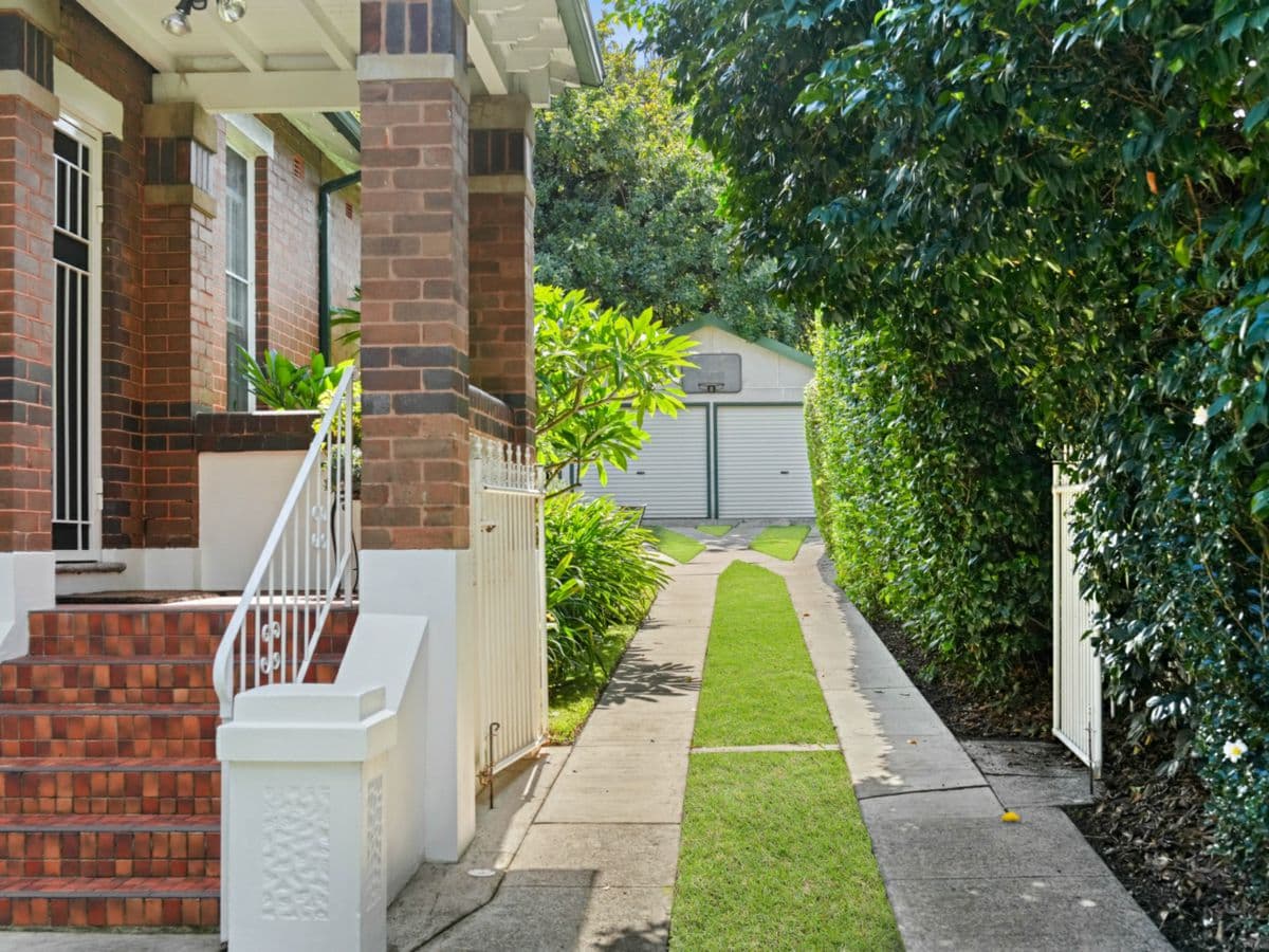 11 Boronia Avenue, EPPING, Epping - Thumbnail 3