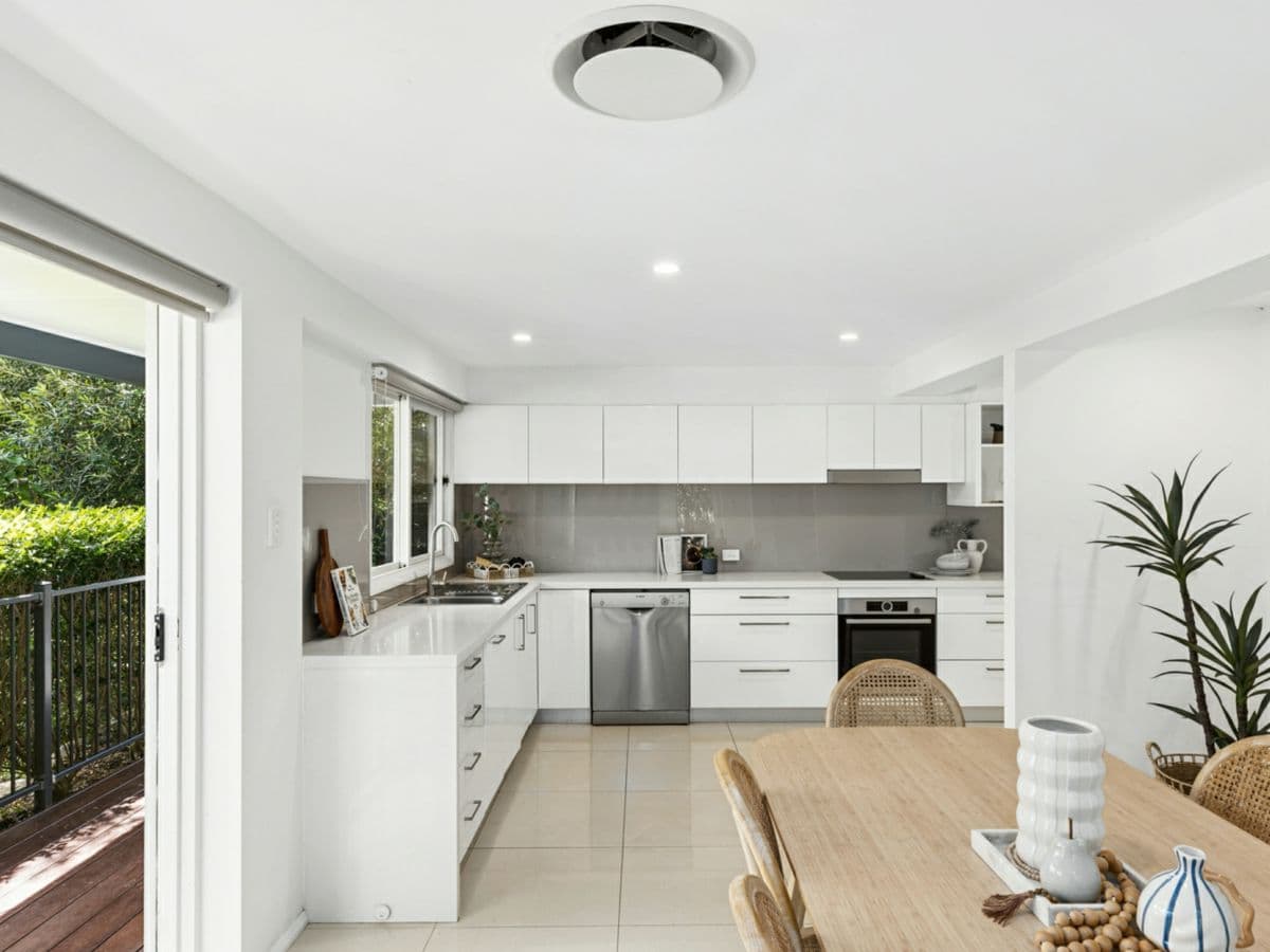 49 Ascot Avenue, AVOCA BEACH, Avoca Beach - Thumbnail 2