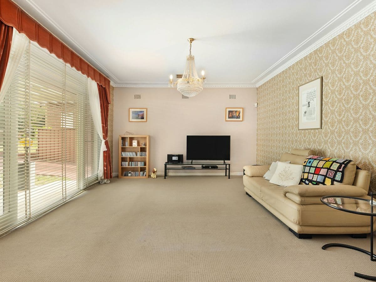 66 Carwar Avenue, CARSS PARK, Carss Park - Thumbnail 5