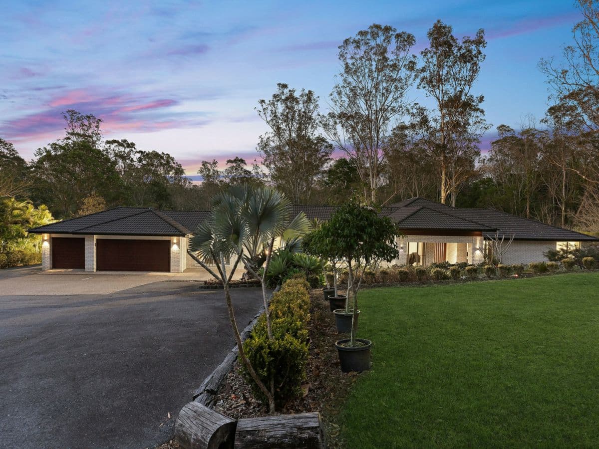 541 Brookfield Road, KENMORE HILLS, Kenmore Hills - Thumbnail 2