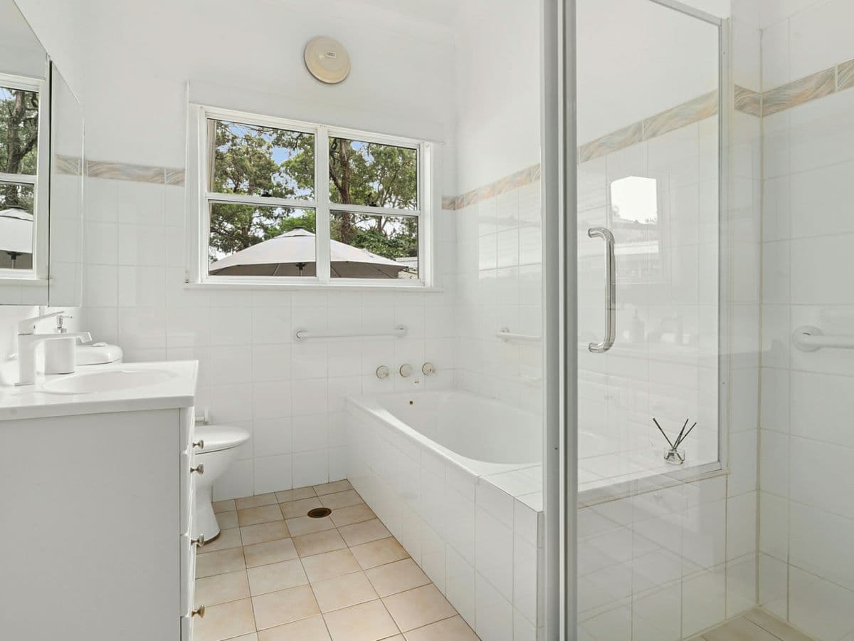 96 Ramsay Road, PICNIC POINT, Picnic Point - Thumbnail 8