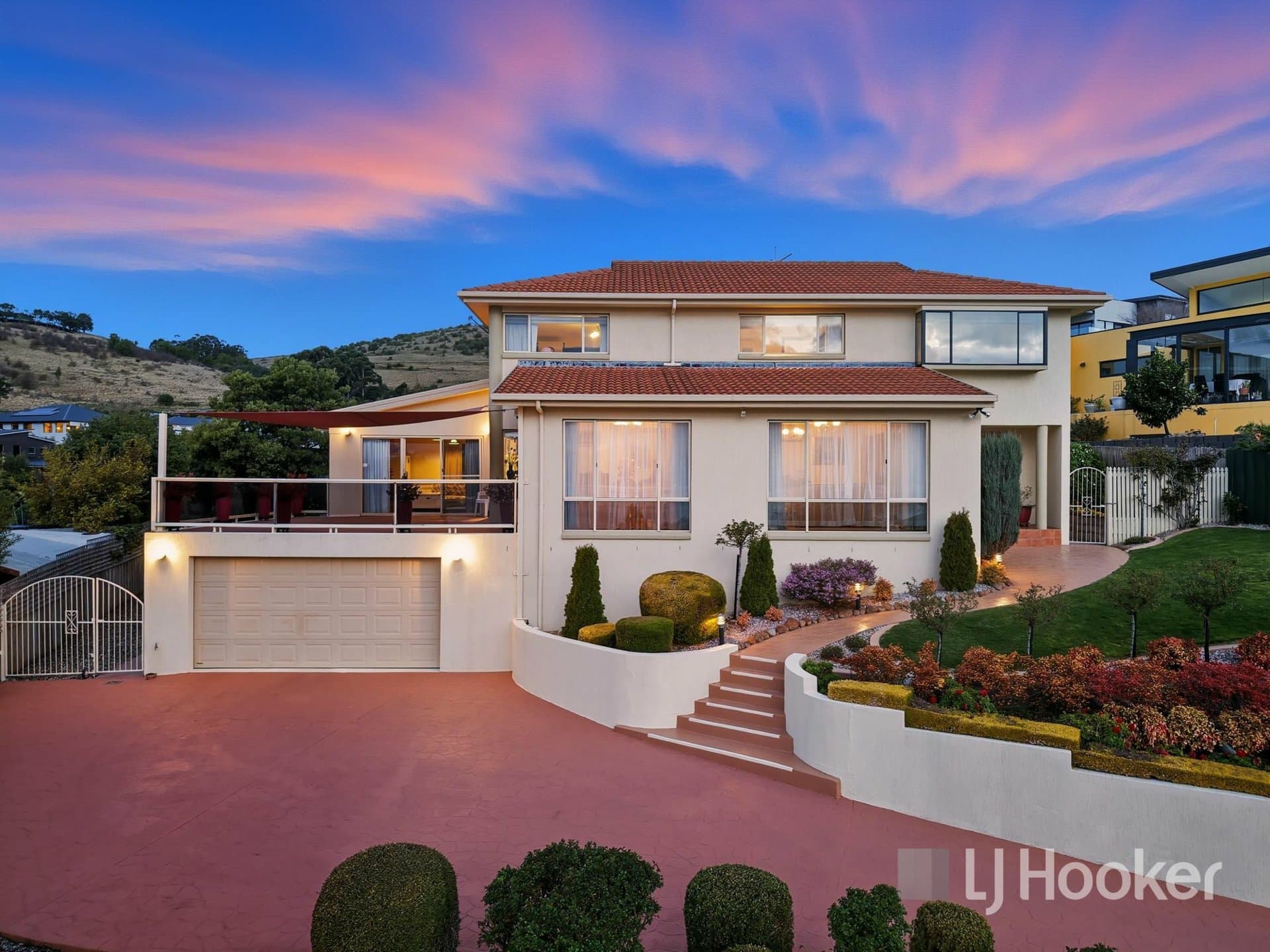 942 Oceana Drive, Tranmere, Tranmere - Image 1