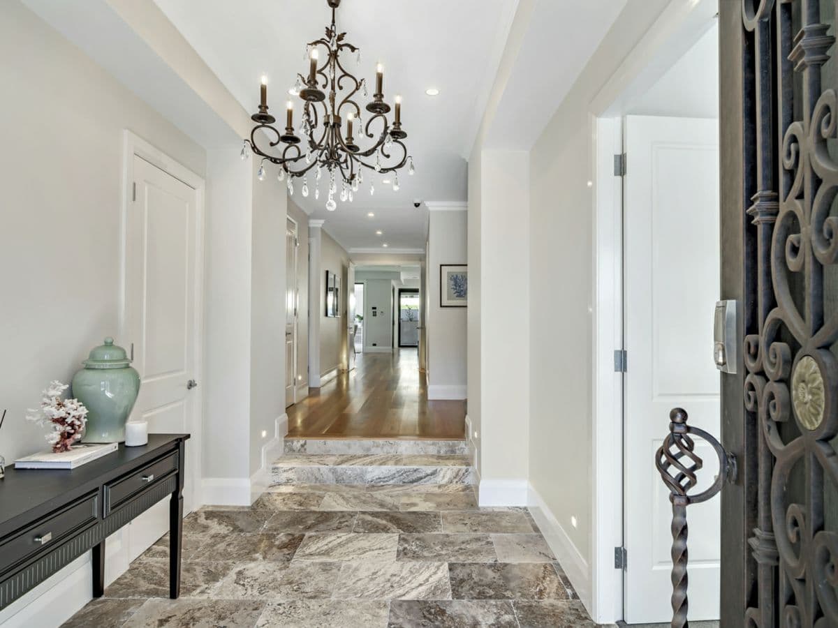 731 Warringah Road, FORESTVILLE, Forestville - Thumbnail 2