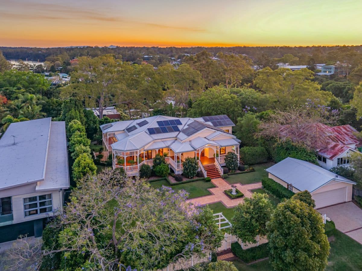 51 Goldieslie Road, INDOOROOPILLY, Indooroopilly - Thumbnail 2