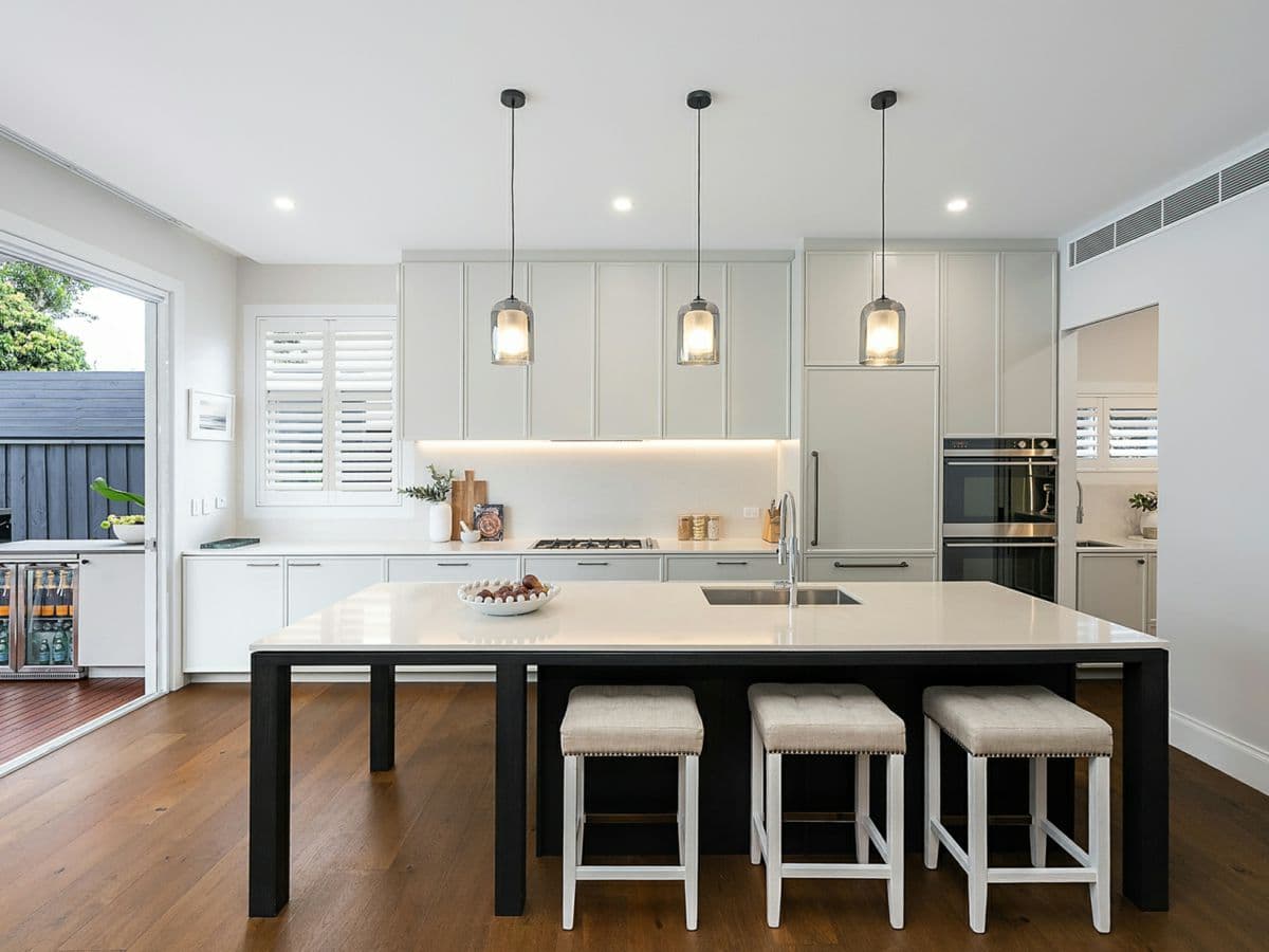 16 Tambourine Bay Road, LANE COVE, Lane Cove - Thumbnail 2