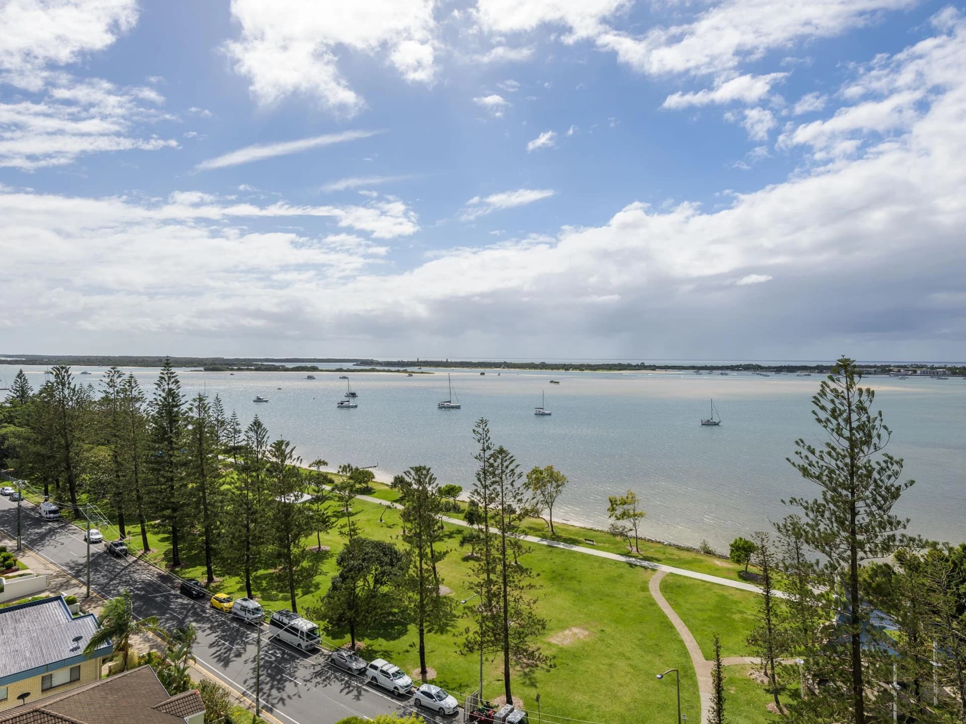 1101 / 182-192 Marine Parade, Labrador QLD 4215, Labrador - Thumbnail 2