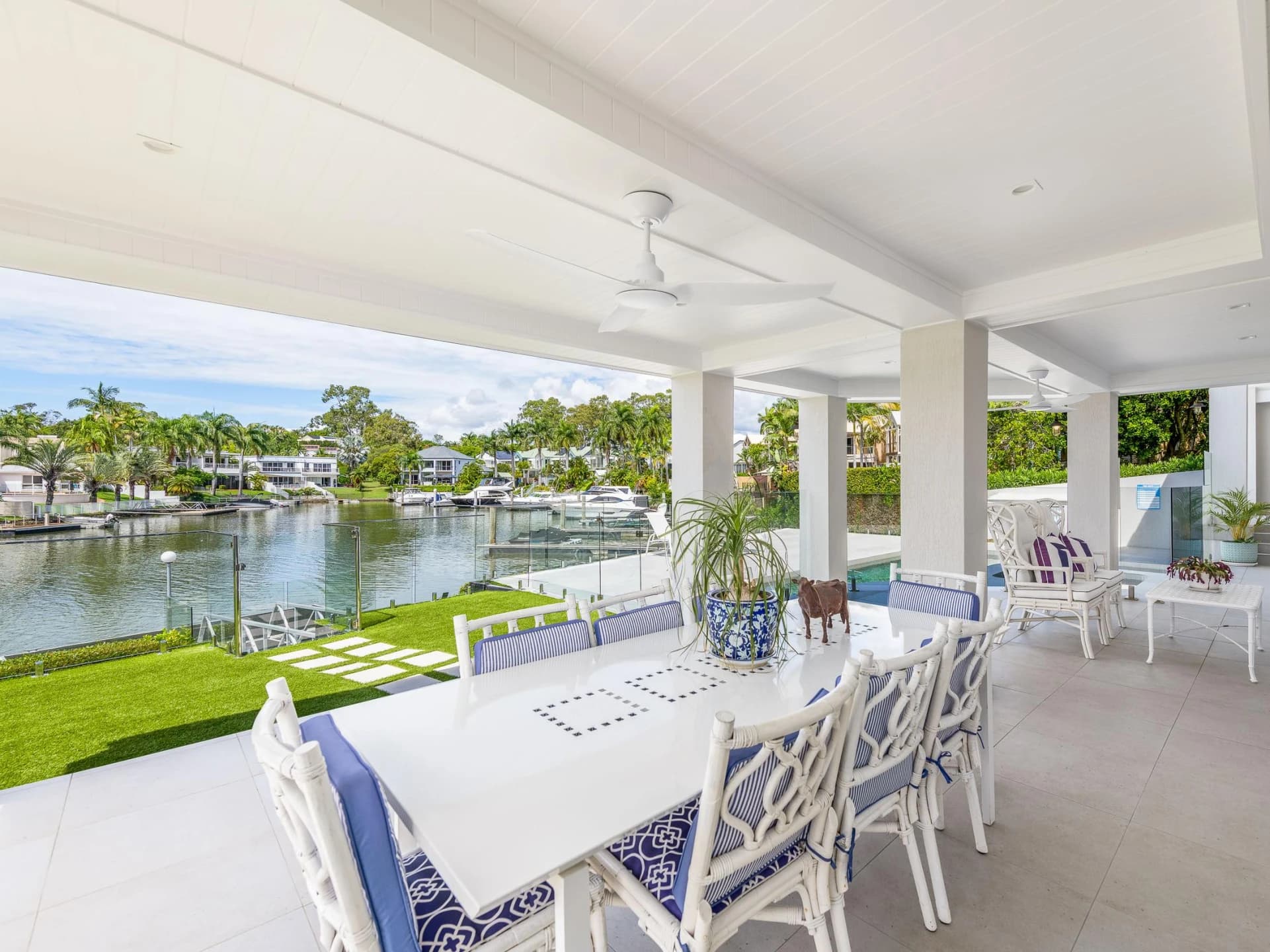 5801 Clearwater Crescent, Sanctuary Cove QLD 4212, Hope Island - Thumbnail 5
