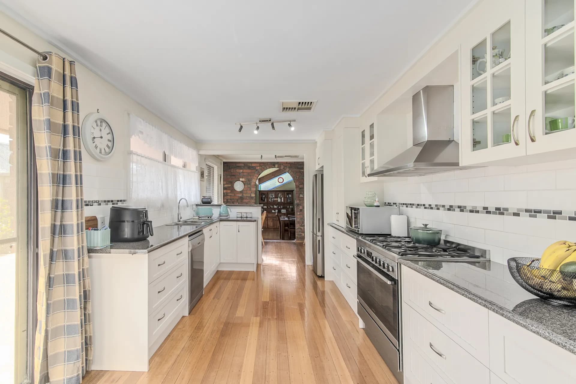 127 Elizabeth Drive, Rosebud, VIC, Rosebud - Thumbnail 3