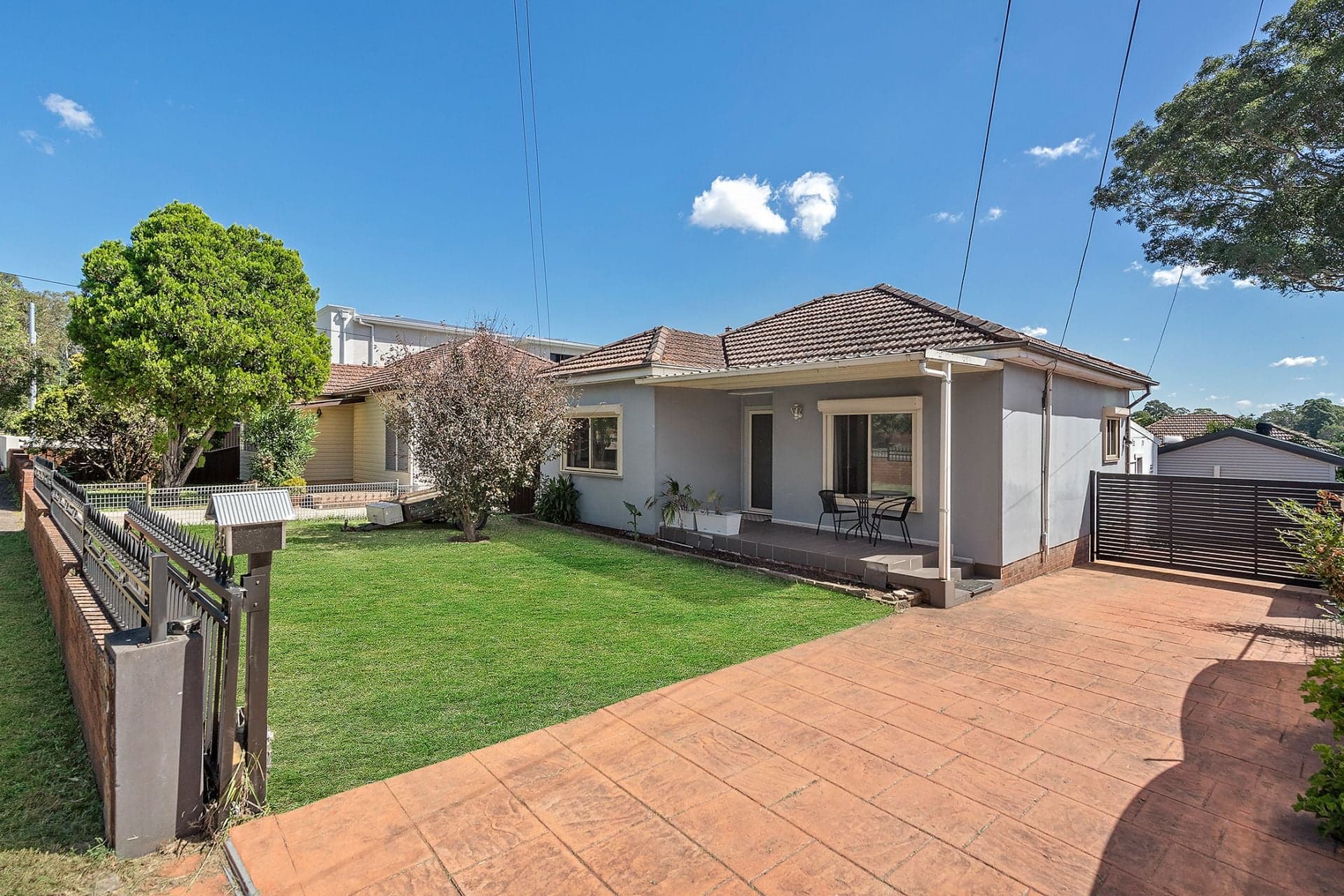 227 Moorefields Road, Roselands, Roselands - Thumbnail 3